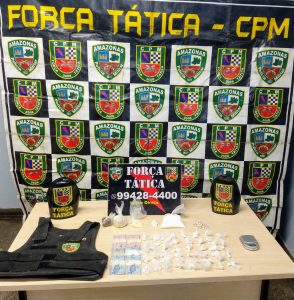 Imagem da notícia - Força Tática detém infrator com drogas no bairro Cidade de Deus