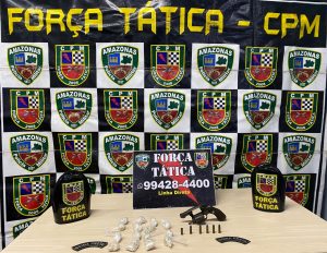 Imagem da notícia - PM detém homem por tráfico de drogas e porte ilegal de arma de fogo
