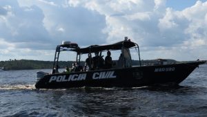 Imagem da notícia - Polícias Civil e Militar recuperam corpo de idoso que caiu no rio Purus