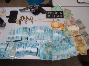 Imagem da notícia - PM detém homem em posse de arma de fogo no município de Benjamin Constant