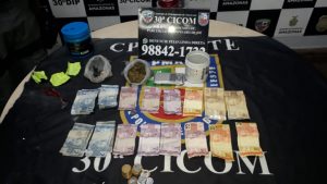 Imagem da notícia - Em ação conjunta, PC e PM detêm homem por tráfico de drogas