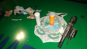 Imagem da notícia - 5ª Cicom detém homens e apreende adolescente na zona oeste