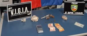 Imagem da notícia - Policiais militares do 5º BPM detêm dois homens com drogas e arma