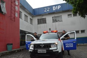 Imagem da notícia - Polícia Militar prende homem por assalto na avenida Constantino Nery