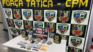 Imagem da notícia - PM detém dois homens por tráfico de drogas na zona sul