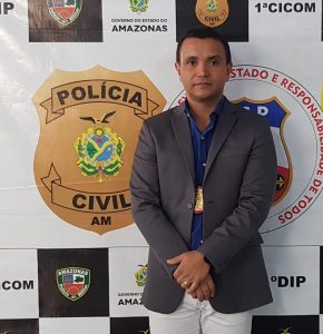 Imagem da notícia - PC prende autor de acidente de trânsito ocorrido na avenida Mário Ypiranga