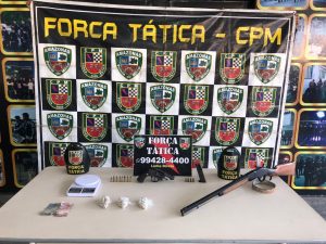 Imagem da notícia - Força Tática detém homens com drogas e armas no Centro