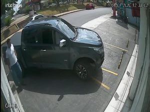 Imagem da notícia - PC pede ajuda para encontrar homem que cometeu furto qualificado