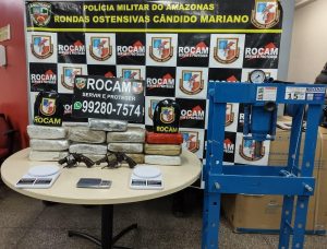 Imagem da notícia - Rocam detém homem por tráfico de drogas e posse ilegal de arma de fogo