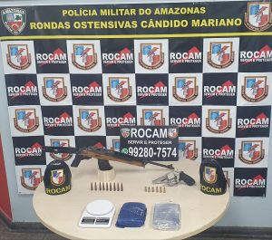 Imagem da notícia - Na zona leste, Rocam apreende armas de grosso calibre e entorpecentes
