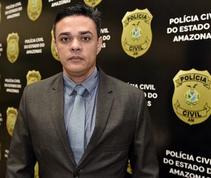 Imagem da notícia - Policia Civil investiga roubo de arsenal de armas na casa de PM