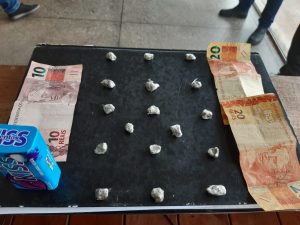 Imagem da notícia - Policiais militares detêm homem por tráfico de drogas em Ipixuna