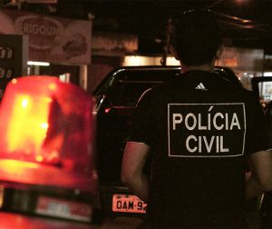 Imagem da notícia - PC prende duas pessoas envolvidas em crime cometido no mês julho