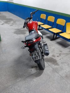 Imagem da notícia - 13ª Cicom, recupera motocicleta com restrição de roubo