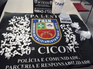Imagem da notícia - 30° Cicom detém homem em posse de entorpecentes na zona leste