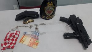 Imagem da notícia - Policiais da 3ª Cicom detém homem por roubo na zona sul