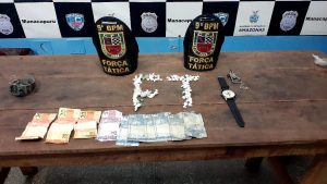 Imagem da notícia - PM de Manacapuru detém dois homens por tráfico de drogas
