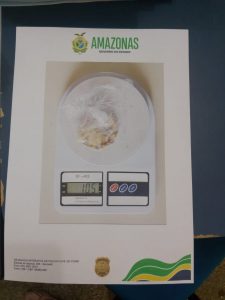 Imagem da notícia - Policiais da Base Arpão prendem duas mulheres com ouro ilegal em embarcação