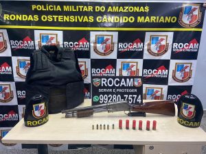 Imagem da notícia - Rocam detêm homem com espingarda, munições e granada