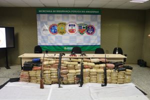 Imagem da notícia - Operação policial em Japurá apreende meia tonelada de maconha skunk