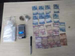 Imagem da notícia - 13ª. Cicom detém homem em posse de entorpecentes na zona norte