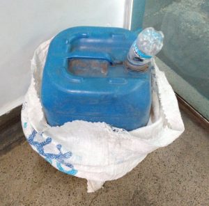 Imagem da notícia - No Centro, 24ª Cicom detém homem por tentar atear fogo em uma loja