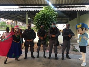Imagem da notícia - Policiais militares promovem atividade do Dia das Crianças na zona sul