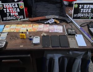 Imagem da notícia - Policiais militares prendem jovens que praticavam assaltos em Tefé