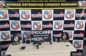 Imagem da notícia - Polícia prende dez pessoas e apreende submetralhadora em Manaus