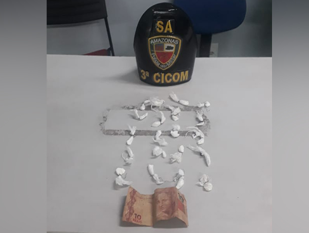 Policiais da 3ª Cicom detêm homem com entorpecentes na zona sul