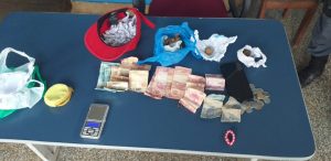 Imagem da notícia - Policiais do 3º GPM detém homens por tráfico de drogas em Maraã