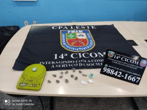 Imagem da notícia - Policiais militares detêm homem em posse de drogas no Jorge Teixeira