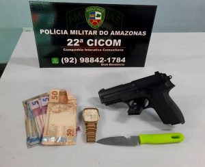 Imagem da notícia - PM detém homem por tentativa de roubo a um ônibus