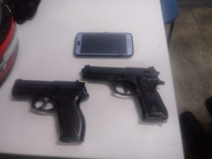 Imagem da notícia - PM prende mulher e apreende adolescentes no Centro