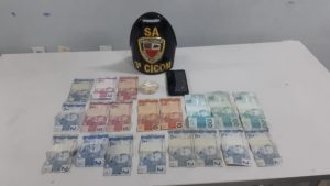 Imagem da notícia - 3ª Cicom detêm homem com drogas na Raiz