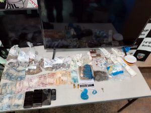 Imagem da notícia - PC prende casal pelo crime de tráfico de drogas