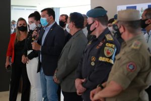 Imagem da notícia - Governador entrega veículos para frota das Polícias Civil e Militar