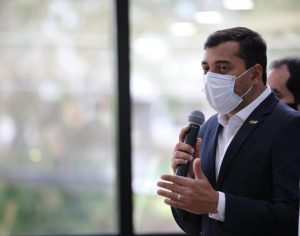 Imagem da notícia - Governo  Amazonas antecipa salários e anuncia última parcela do 13º