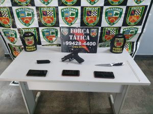 Imagem da notícia - Força Tática prende jovens e apreende adolescente após assalto a ônibus na zona sul