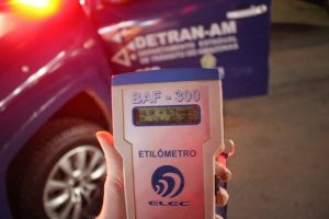 Imagem da notícia - Detran-AM autuou 367 motoristas por recusa ao teste do bafômetro