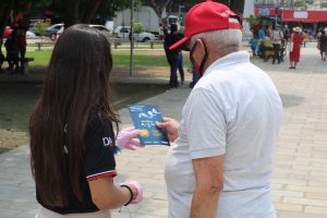 Imagem da notícia - Servidores da SSP realizam panfletagem em alusão ao Novembro Azul