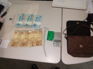 Imagem da notícia - Homem é apreendido com drogas no município de Benjamin Constant