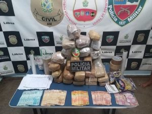 Imagem da notícia - Mulher é presa e adolescente apreendido com drogas em Lábrea