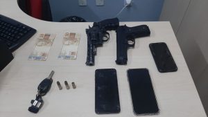 Imagem da notícia - Em Manaus, PM detém trio por roubo de celulares em via pública