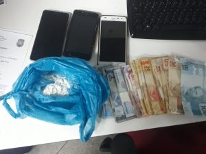 Imagem da notícia - Quatro homens são presos por tráfico de entorpecentes