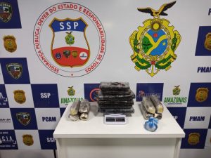 Imagem da notícia - Base Arpão prende quatro homens por tráfico de drogas