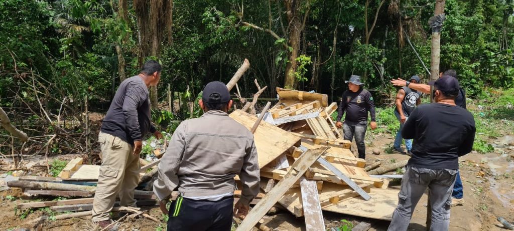 SSP-AM cumpre mandado de reintegração de posse e homem é detido