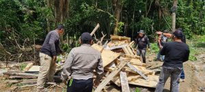 Imagem da notícia - SSP-AM cumpre mandado de reintegração de posse e homem é detido
