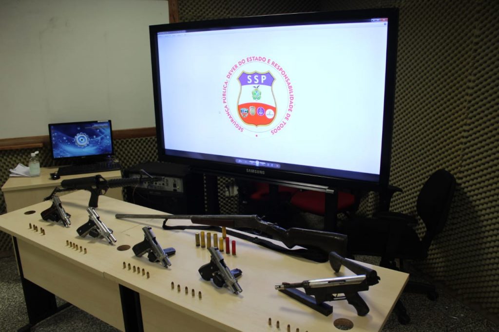 Foragido da justiça é recapturado com sete armas