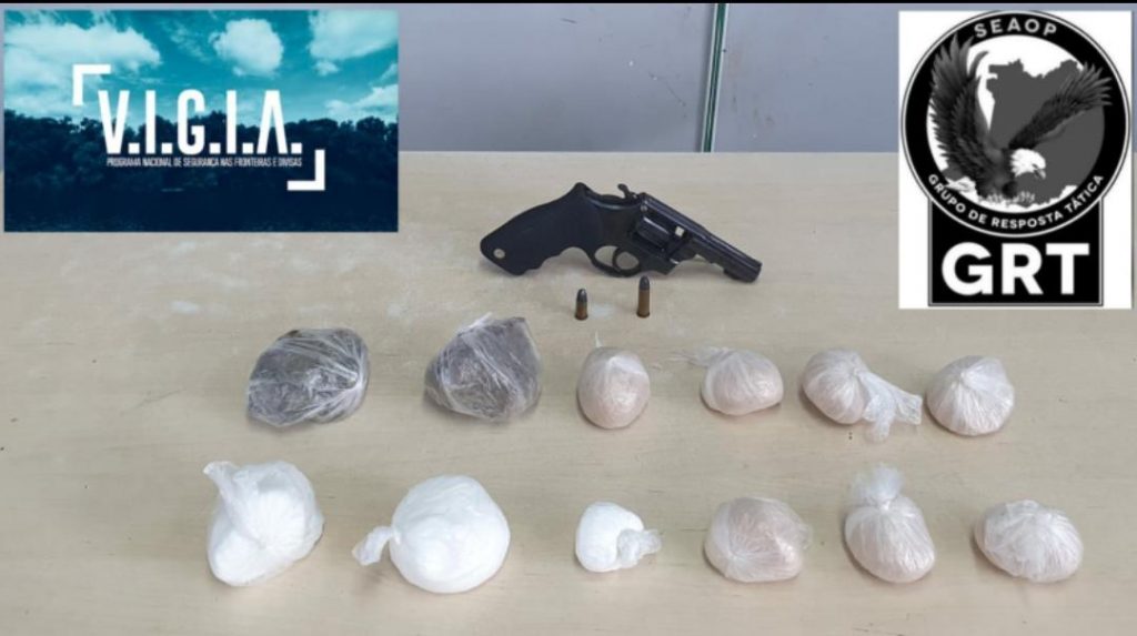 A mulher foi conduzida ao 19º Distrito Integrado de Polícia.